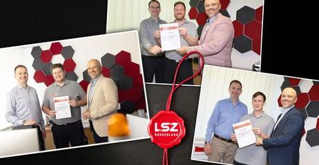 Überreichung von Zertifikaten an Mitarbeiter:innen