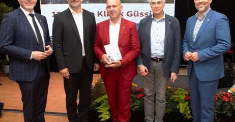 Gruppenfoto beim 125-jährigen Jubiläum der Klinik Güssing