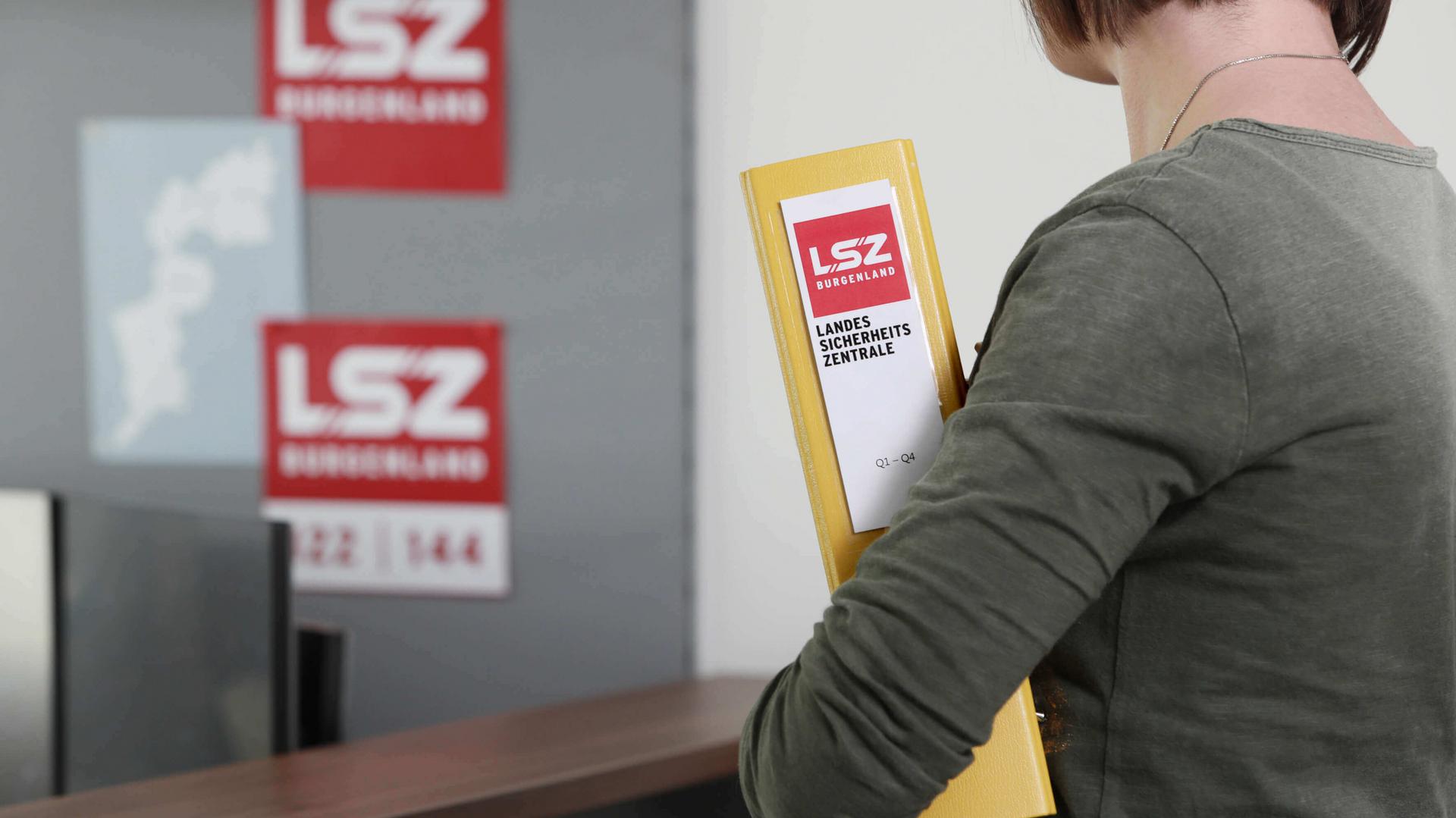 Empfang im Gebäude der Landessicherheitszentrale