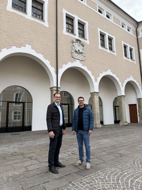 Nikolaus Tittler und Mario Promintzer im Austausch