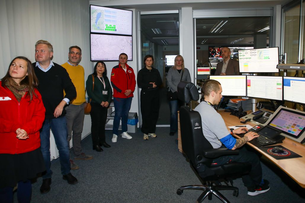 Besichtigung der Leitstelle vom ukrainischen Roten Kreuz